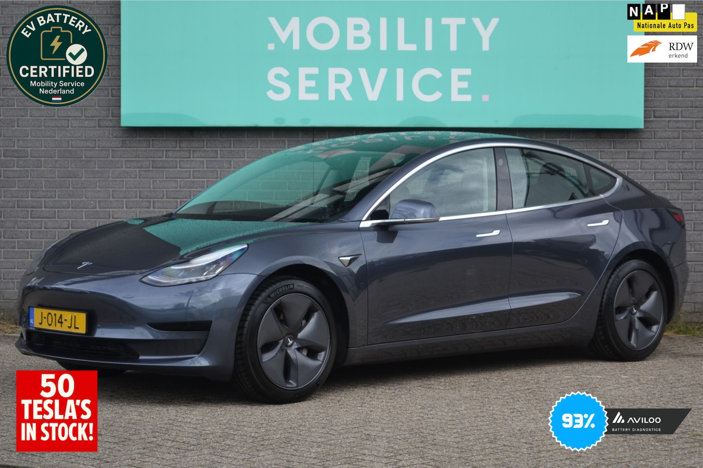 Tesla Model 3 - Standard RWD Plus 60 kWh SOH93% Pano AutoPilot LED ACCU- CHECK - AutoWereld.nl