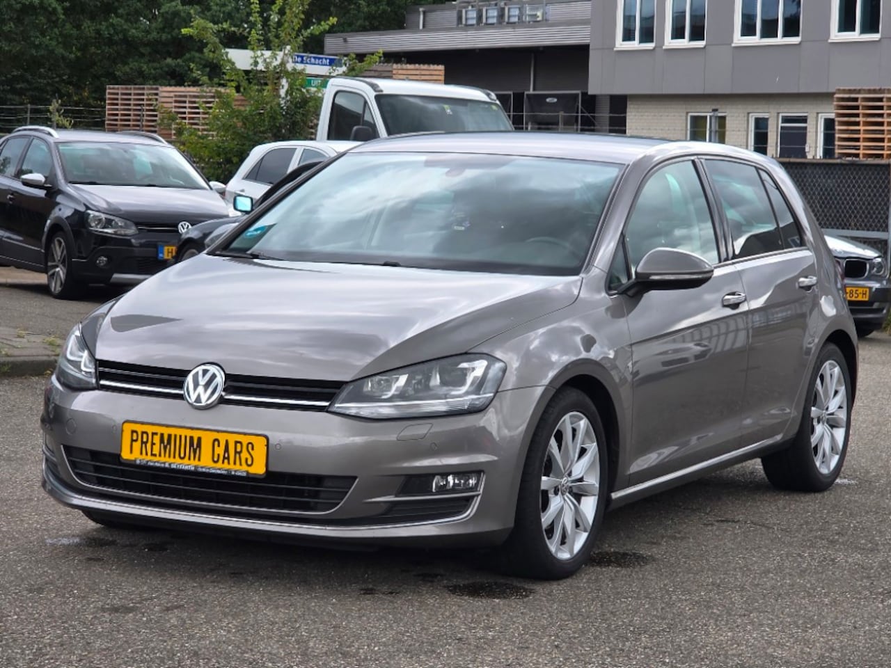 Volkswagen Golf - 1.4 TSI Highline Auto Airco / PDC / Carbon Finish - AutoWereld.nl