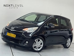 Toyota Verso S - 1.3 VVT-i Dynamic AUTOMAAT Pano Cam Trekhaak Cruise