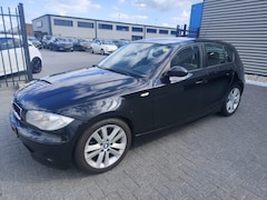 BMW 1-serie - 120i Business Line |Leder interieur|Nette auto|NAP|