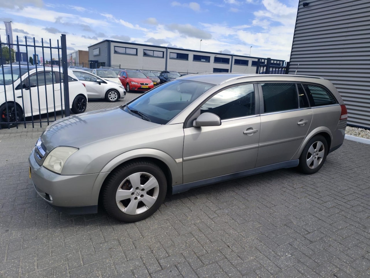 Opel Vectra Wagon - 2.2-16V Elegance 2.2-16V Elegance - AutoWereld.nl