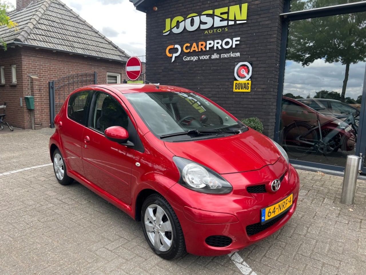 Toyota Aygo - 1.0-12V ASPIR. RED - AutoWereld.nl