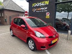 Toyota Aygo - 1.0-12V ASPIR. RED