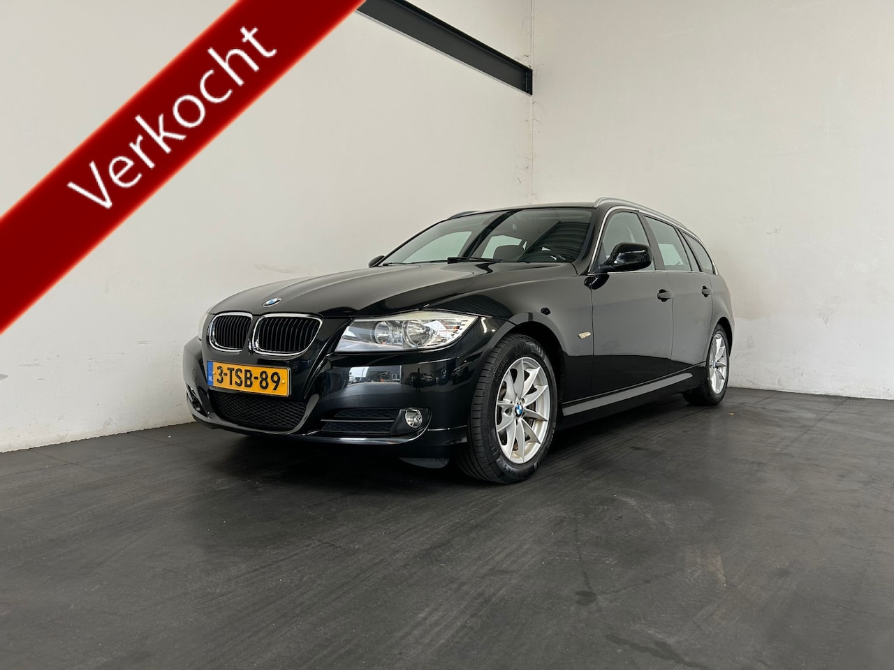 BMW 3-serie Touring - 318i 318i - AutoWereld.nl