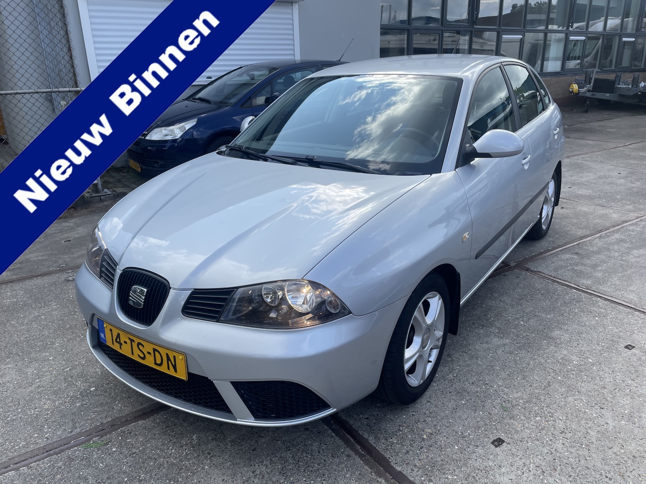 SEAT Ibiza - 1.4-16V Trendstyle Uniek km nog voor jaren rijplezier nap alle papieren aanwezig zie foto - AutoWereld.nl