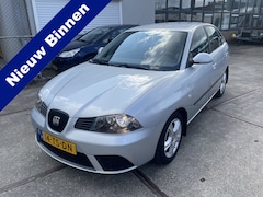 SEAT Ibiza - 1.4-16V Trendstyle Uniek km nog voor jaren rijplezier nap alle papieren aanwezig zie foto