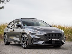 Ford Focus - 1.5 EcoBoost ST Line Business Pano ACC B&O Keyless