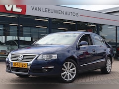 Volkswagen Passat - 3.2 V6 Highline 4M | Memory | Automaat | Schuif- kanteldak