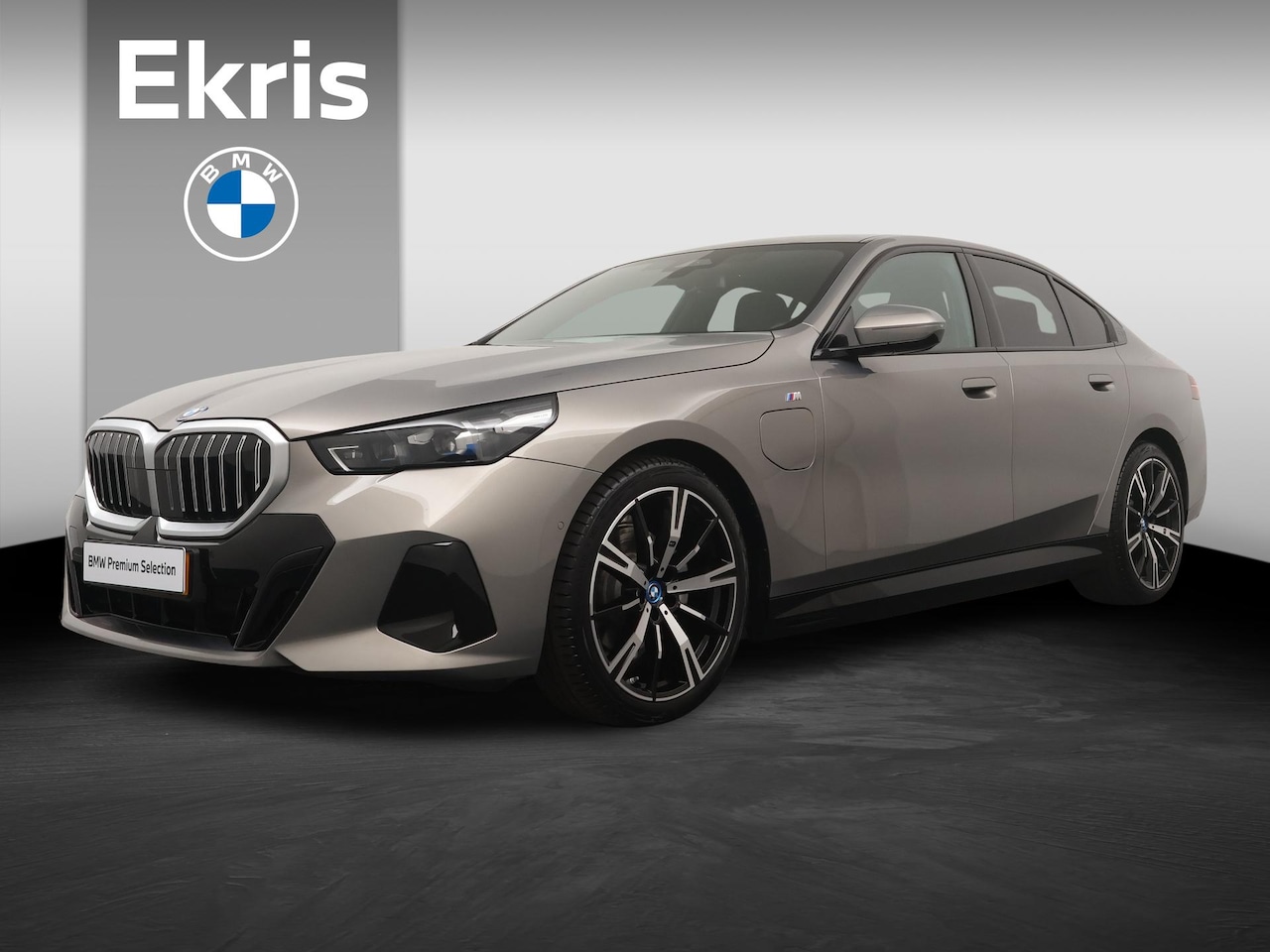 BMW 5-serie - 530e | M Sportpakket | Panoramadak | Driving Ass. Plus | - AutoWereld.nl