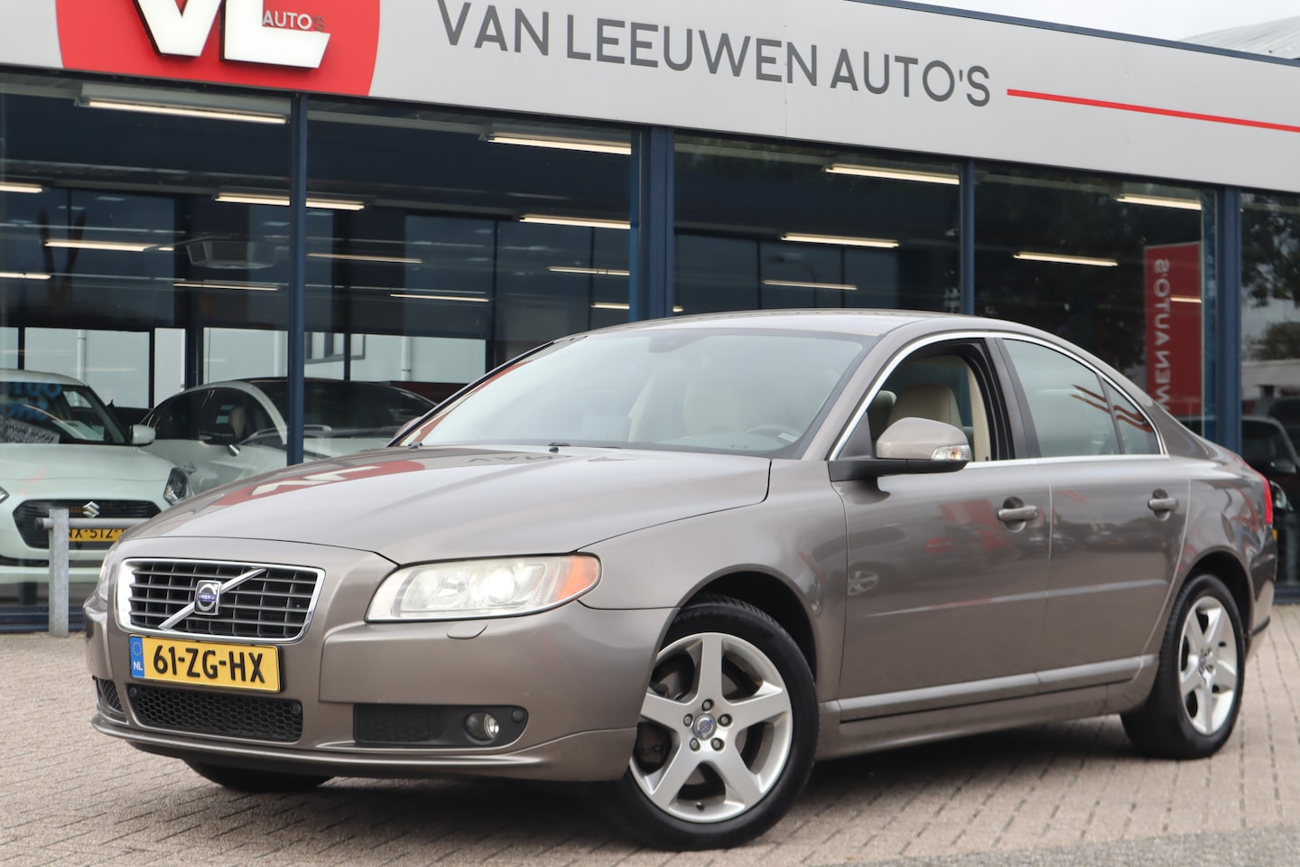 Volvo S80 - 2.5 T Summum | Automaat | Stoelverwarming | Trekhaak - AutoWereld.nl