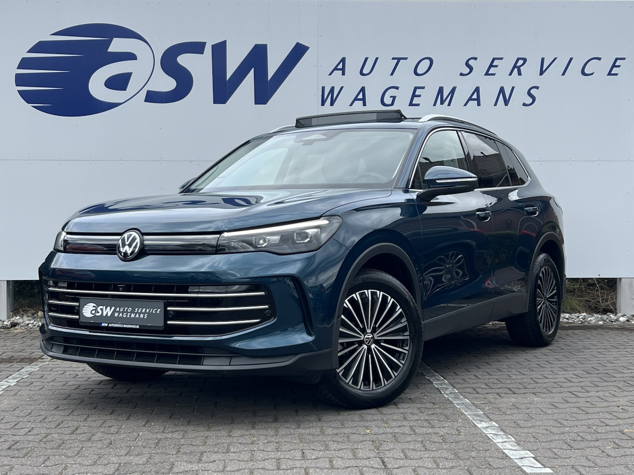Volkswagen Tiguan - 1.5 eTSI Elegance | Pano | IQ LIght | 360 Camera | 18 inch - AutoWereld.nl