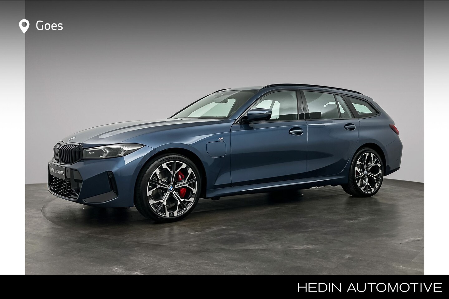 BMW 3-serie Touring - 330e M-Sport Pro | Trekhaak | Glazen Panoramadak | Innovation Pack - AutoWereld.nl