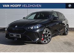 BMW 1-serie - 120 M Sport Automaat / Panoramadak / Sportstoelen / Achteruitrijcamera / M Adaptief onders