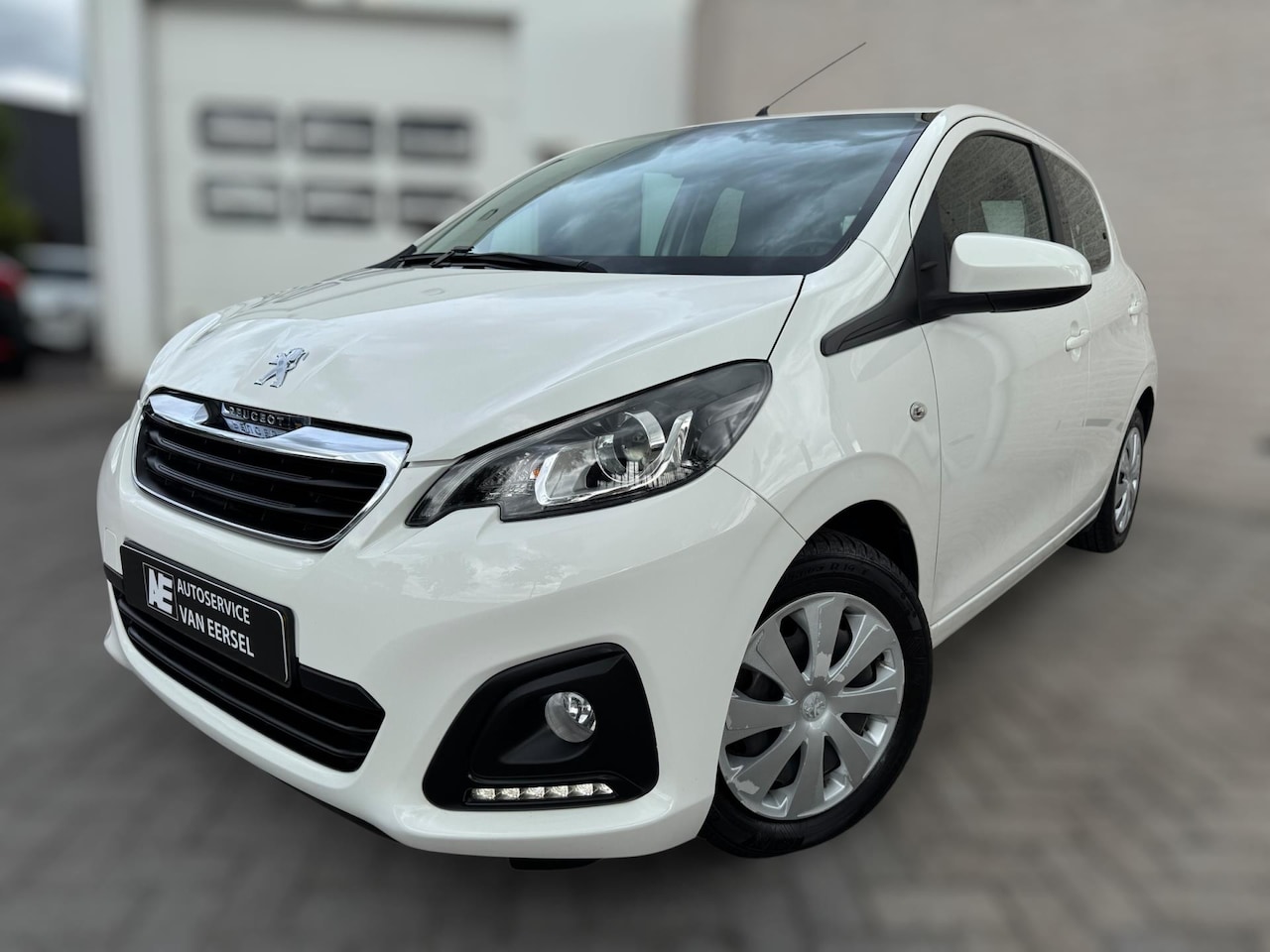 Peugeot 108 - 1.0 e-VTi Active BLUETOOTH BELLEN & MEDIA / AIRCO / NL AUTO - AutoWereld.nl