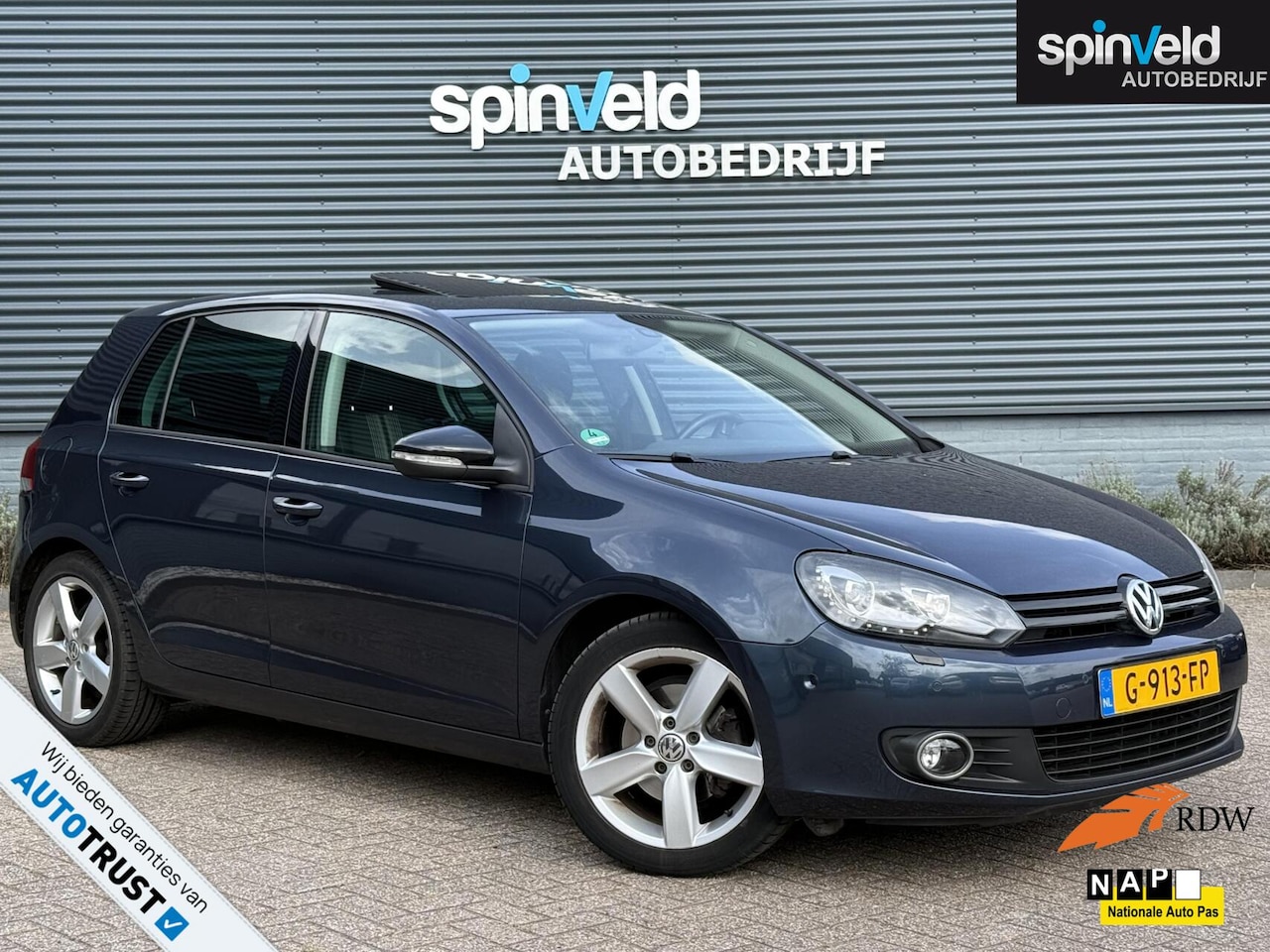 Volkswagen Golf - 1.4 TSI Highline BJ`12 Schuifdak Stoelverwarming - AutoWereld.nl