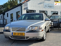 Volvo S80 - 2.4 Elan nette staat met koude airco