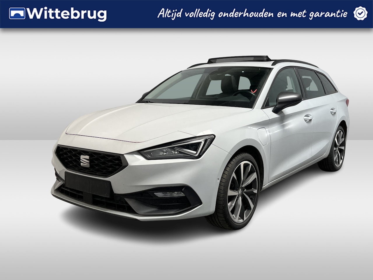 SEAT Leon Sportstourer - 1.4 TSI eHybrid PHEV FR Business Intense / AUTOMAAT/ PANO/ CAMERA/ PARK. SENSOREN/ DODE HO - AutoWereld.nl