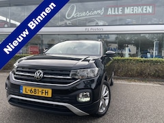 Volkswagen T-Cross - 1.0 TSI Life Achteruitrijcamera - Cruise control - Airco - Trekhaak - Dakrails - Stuur led