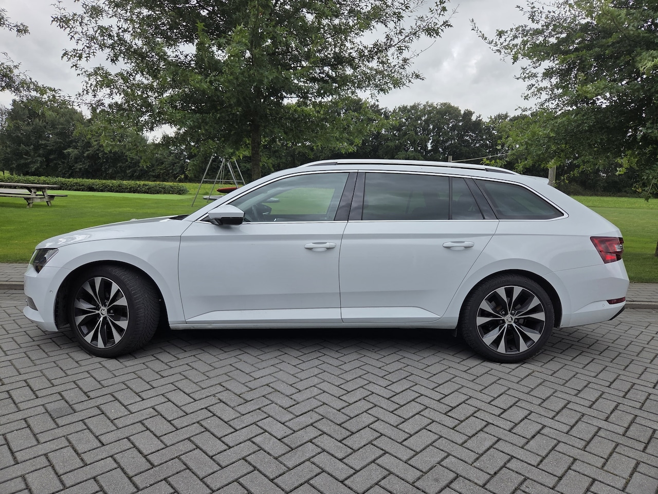 Skoda Superb Combi - 1.4 TSI ACT Style Business - AutoWereld.nl