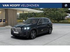 BMW X5 - xDrive50e M Sport Automaat / Panoramadak Sky Lounge / Trekhaak / Massagefunctie / Bowers &