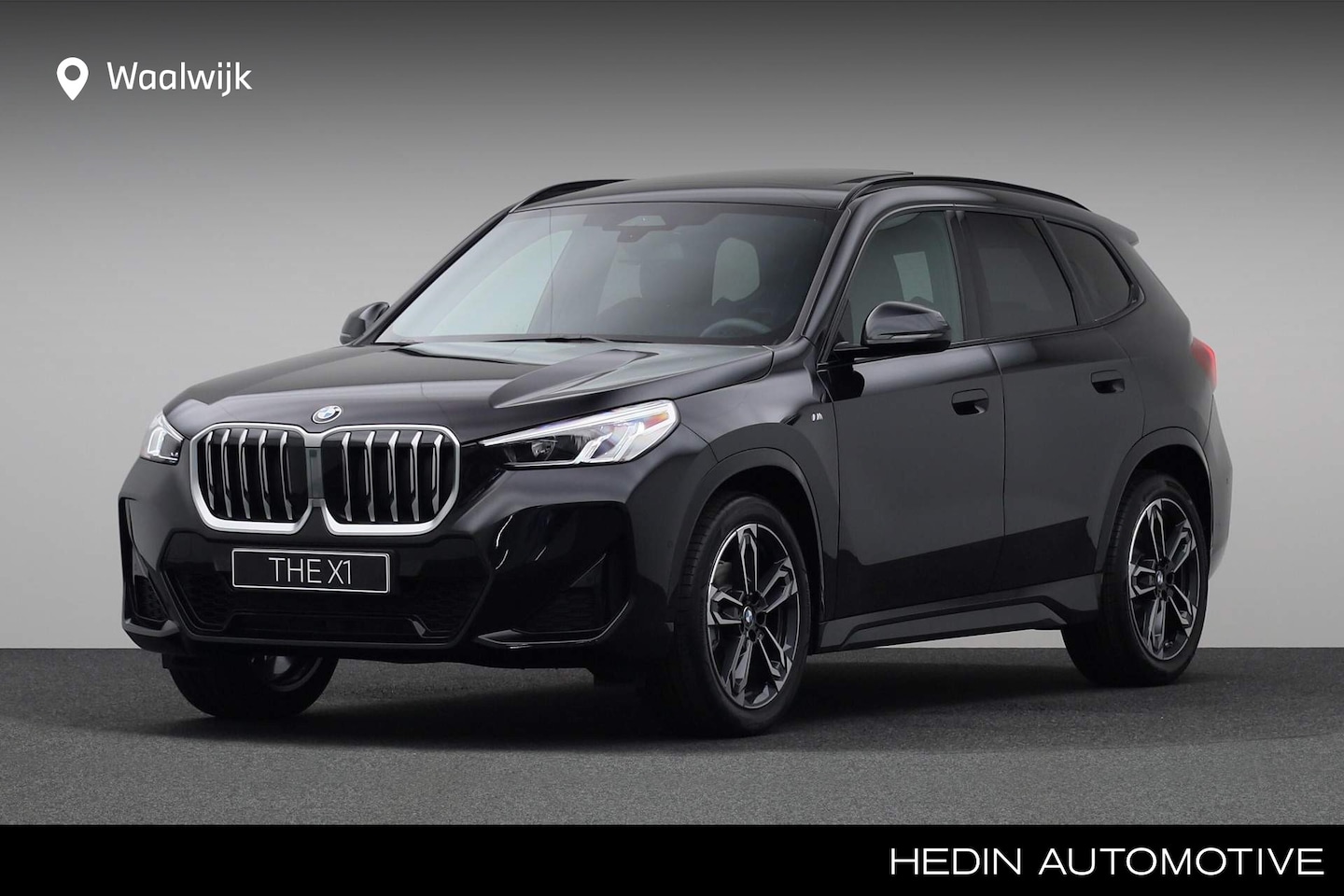 BMW X1 - sDrive18i | M-Sportpakket | Panoramadak | 19'' M-Lichtmetaalvelgen | Stuurwielverwarming | - AutoWereld.nl