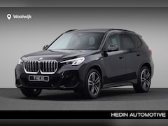 BMW X1 - sDrive18i | M-Sportpakket | Panoramadak | 19'' M-Lichtmetaalvelgen | Stuurwielverwarming |