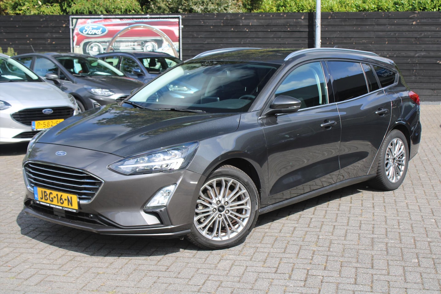 Ford Focus Wagon - 1.5 EcoBoost 150pk Titanium Business Wagon, Winterpack, Adaptive Cruise, Trekhaak - AutoWereld.nl