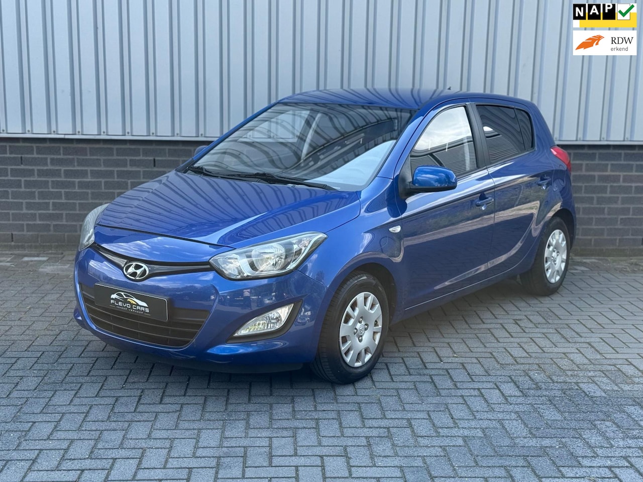 Hyundai i20 - 1.2i Business Edition |Airco|5 deurs| - AutoWereld.nl