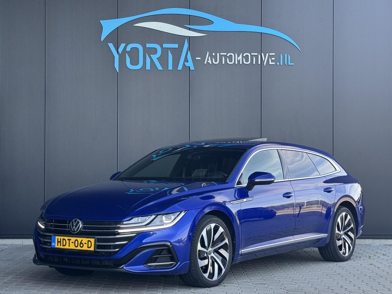 Volkswagen Arteon Shooting Brake - 1.4 TSI eHybrid R-Line Business 1.4 TSI eHybrid R-Line Business+ - AutoWereld.nl