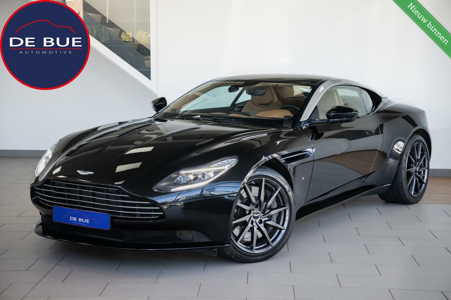 Aston Martin DB11 - 5.2 V12 Launch Edition Org.NL Bang & Olufsen Memory Dealer onderhouden - AutoWereld.nl