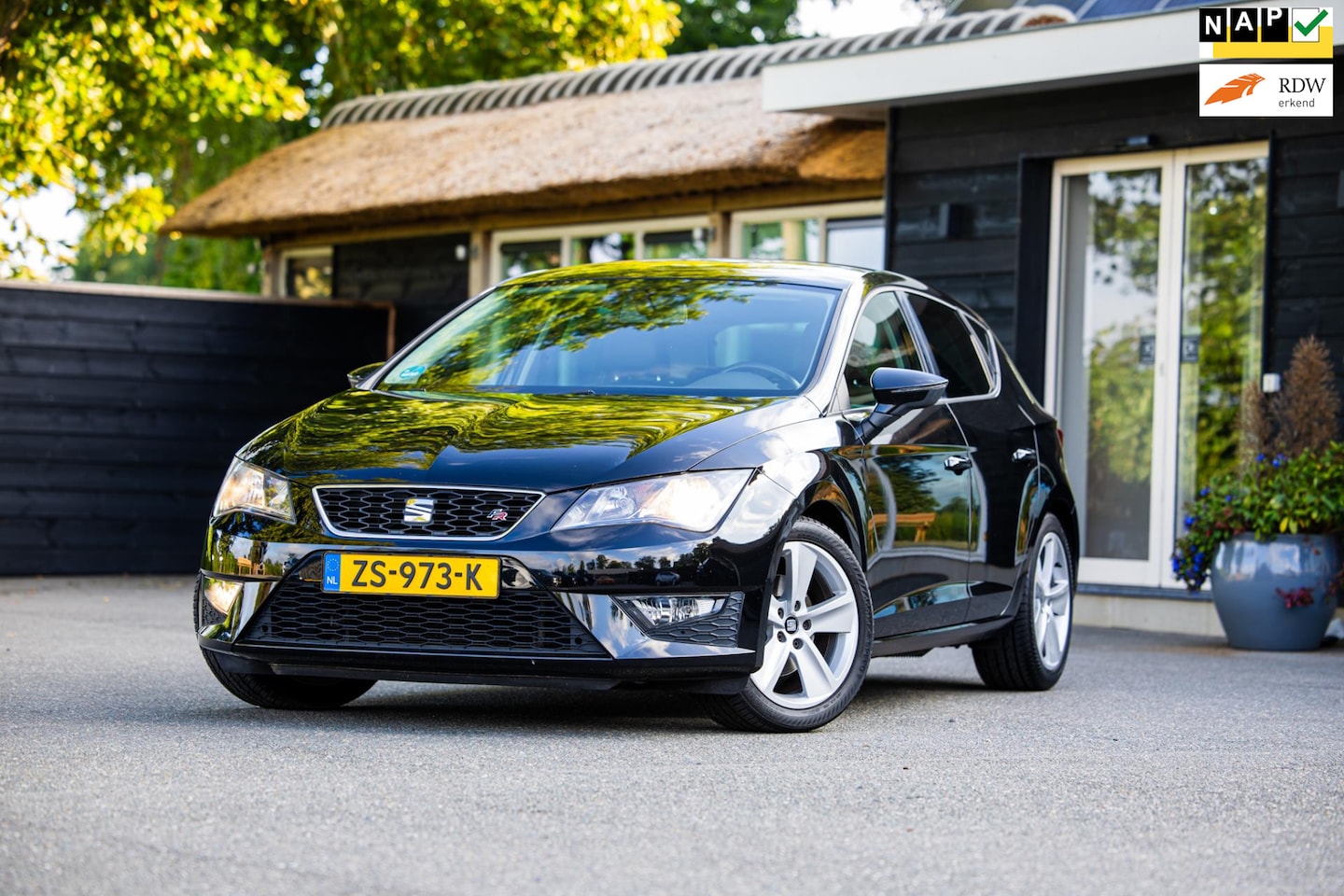 SEAT Leon - 1.4 TSI FR Climate I Cruise I Half Leder I 17 Inch I Keurige auto I Rookvrij - AutoWereld.nl