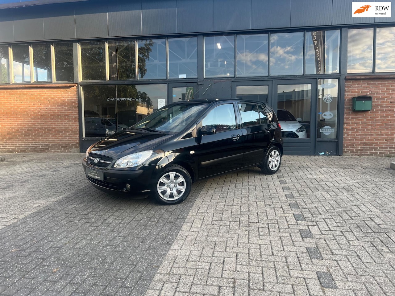 Hyundai Getz - 1.4i Active Cool 1.4i Active Cool, Automaat, Airco - AutoWereld.nl