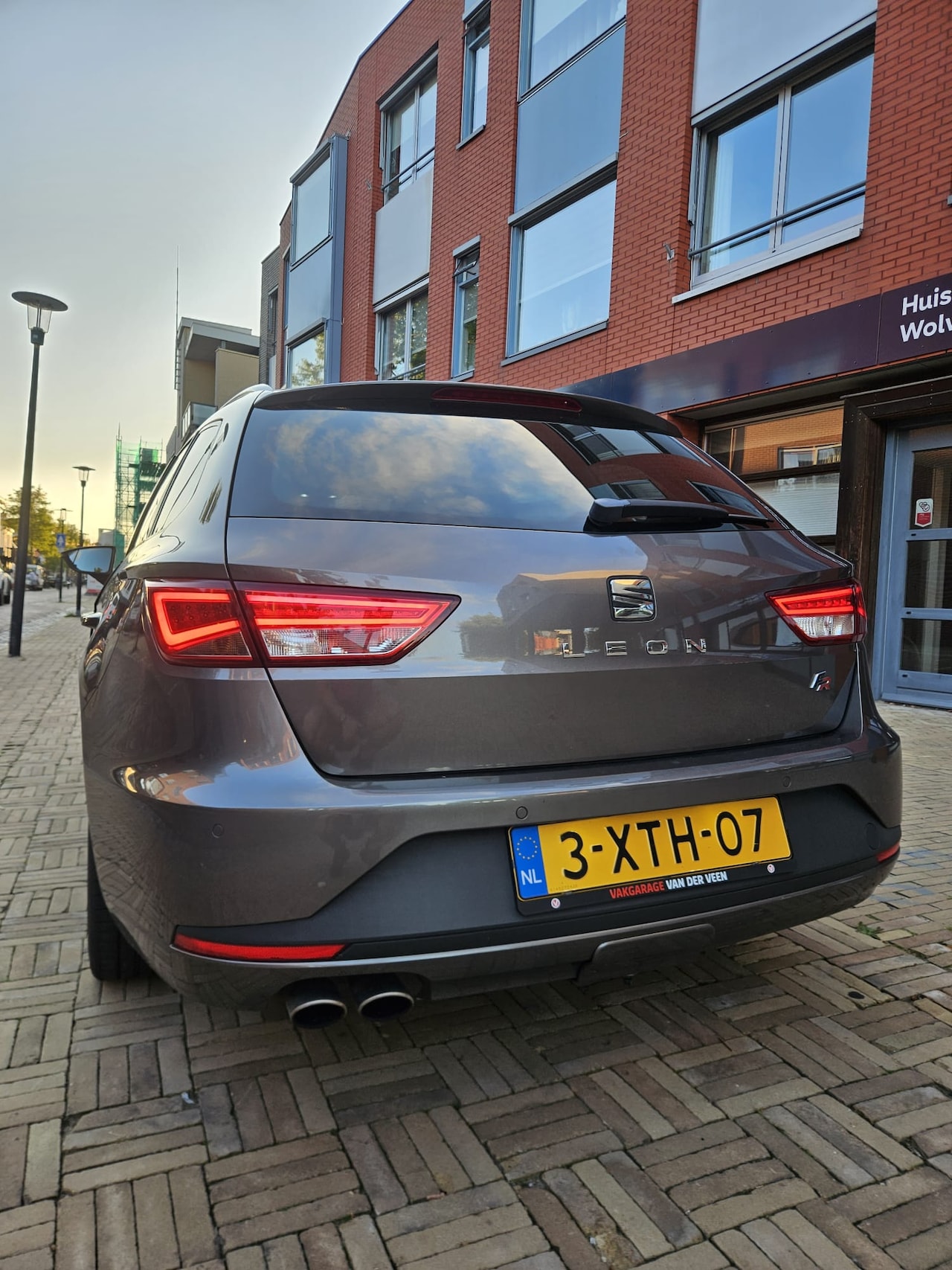 SEAT Leon ST - 1.8 TSI FR - AutoWereld.nl