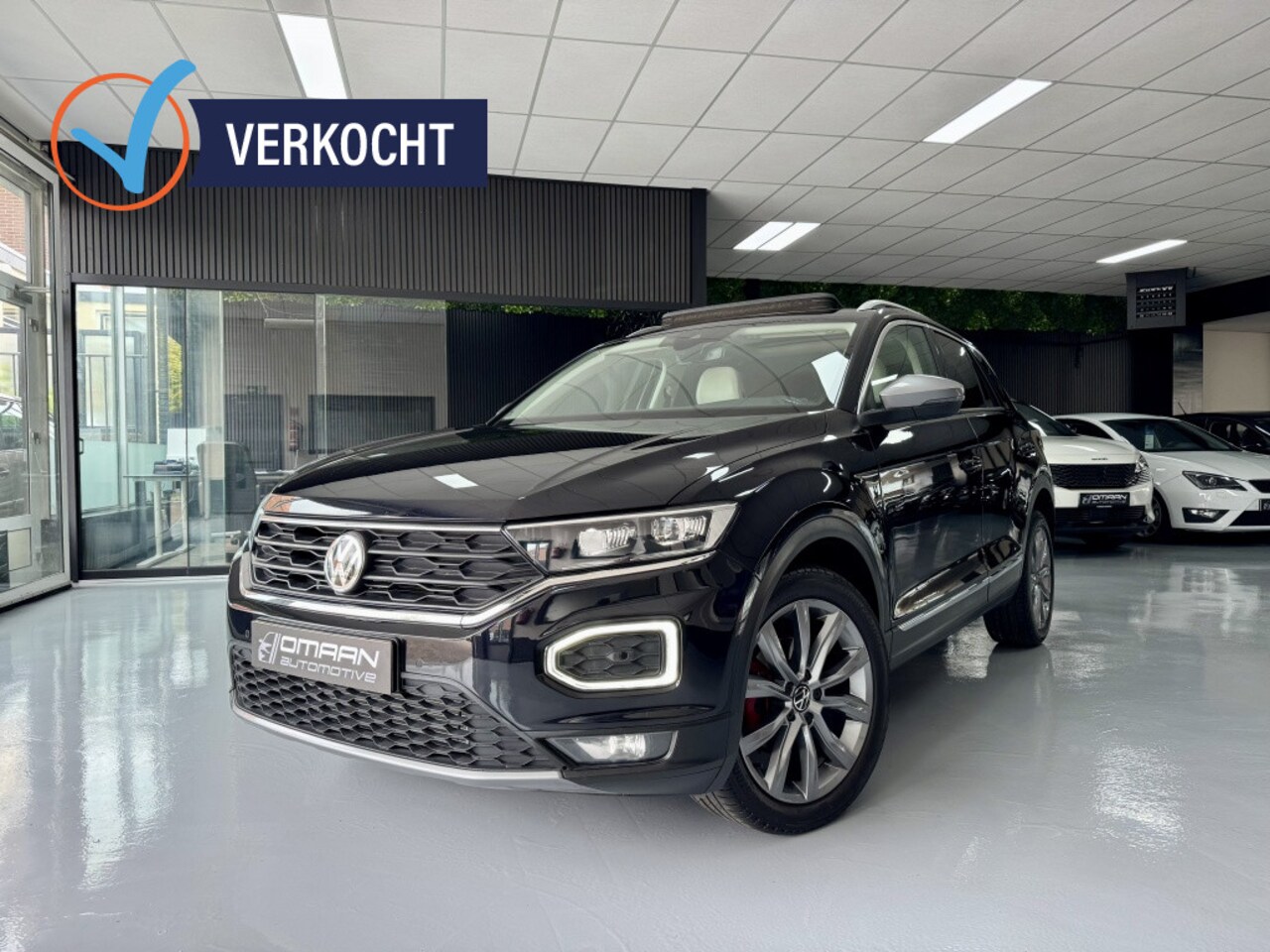 Volkswagen T-Roc - 1.5 TSI Sport DSG PANO KEYLESS BLIND ACC - AutoWereld.nl