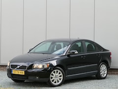 Volvo S40 - 1.8 Edition I Cruise Control / Trekhaak / Lichtmetalen wielen