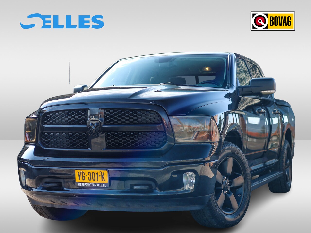 Dodge Ram 1500 - 3.6 V6 Crew Cab 5'7 Schuif-/kantel dak | 4x4 | Stoelverwarming - AutoWereld.nl