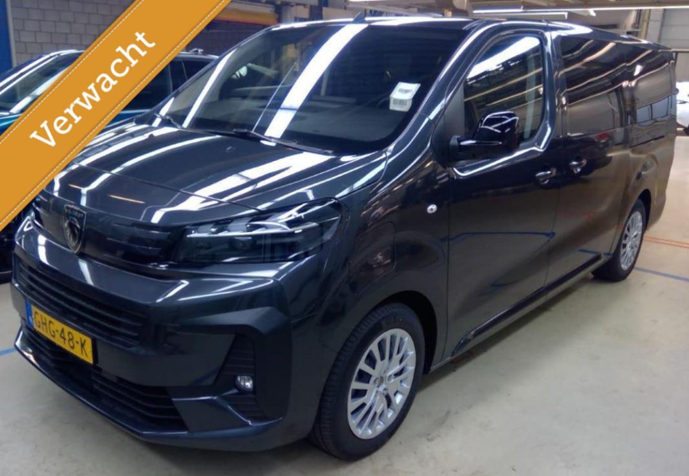 Peugeot e-Traveller - Long 75 kWh | 8 Persoons | Nieuw Model | - AutoWereld.nl