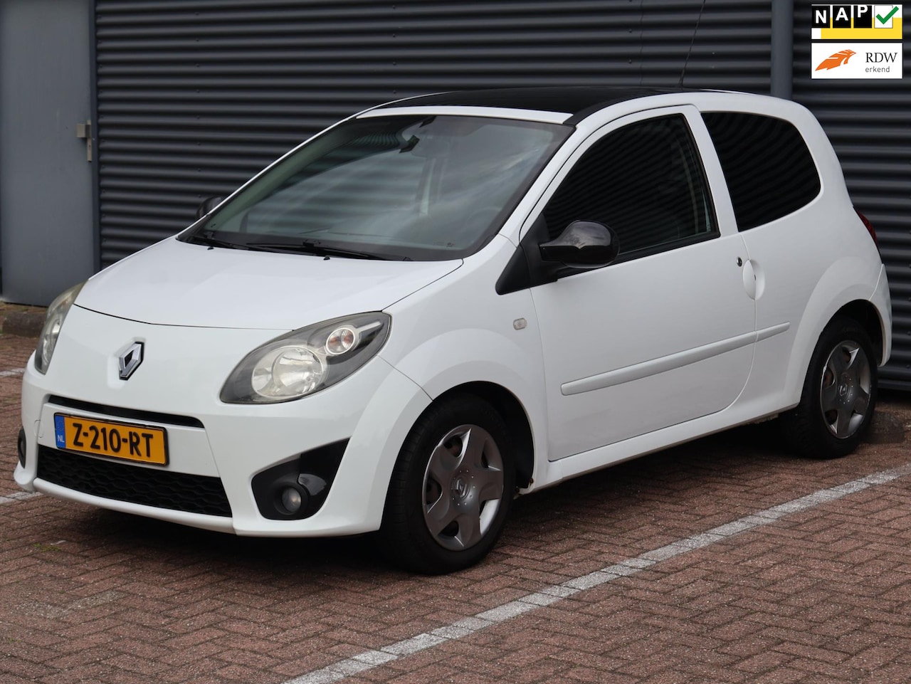 Renault Twingo - 1.2-16V Authentique|Pano|Airco|Nw. APK 9-2026 - AutoWereld.nl