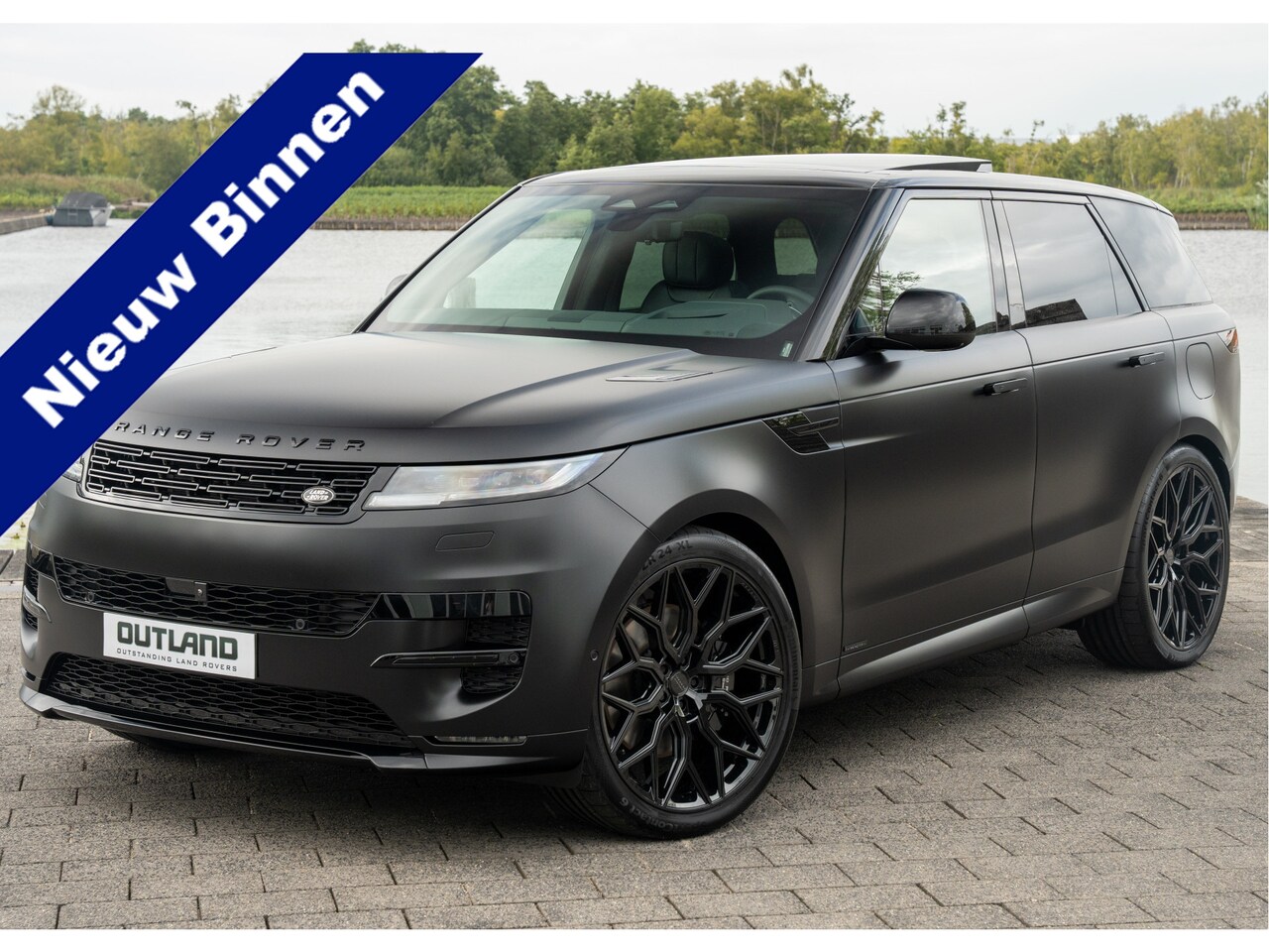 Land Rover Range Rover Sport - P550e Autobiography | Santorini Black Satin - Stealth PPF | 24" inch Vossen  | Trekhaak | - AutoWereld.nl