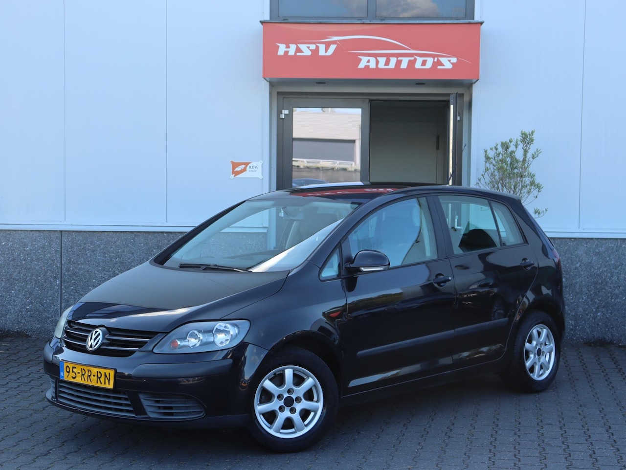 Volkswagen Golf Plus - 1.6 FSI Comfortline Business *apk 08-2026* - AutoWereld.nl