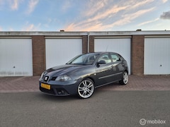 SEAT Ibiza - 1.6-16V Freestyle / 5- Deurs / Cruisecontrol / Airco
