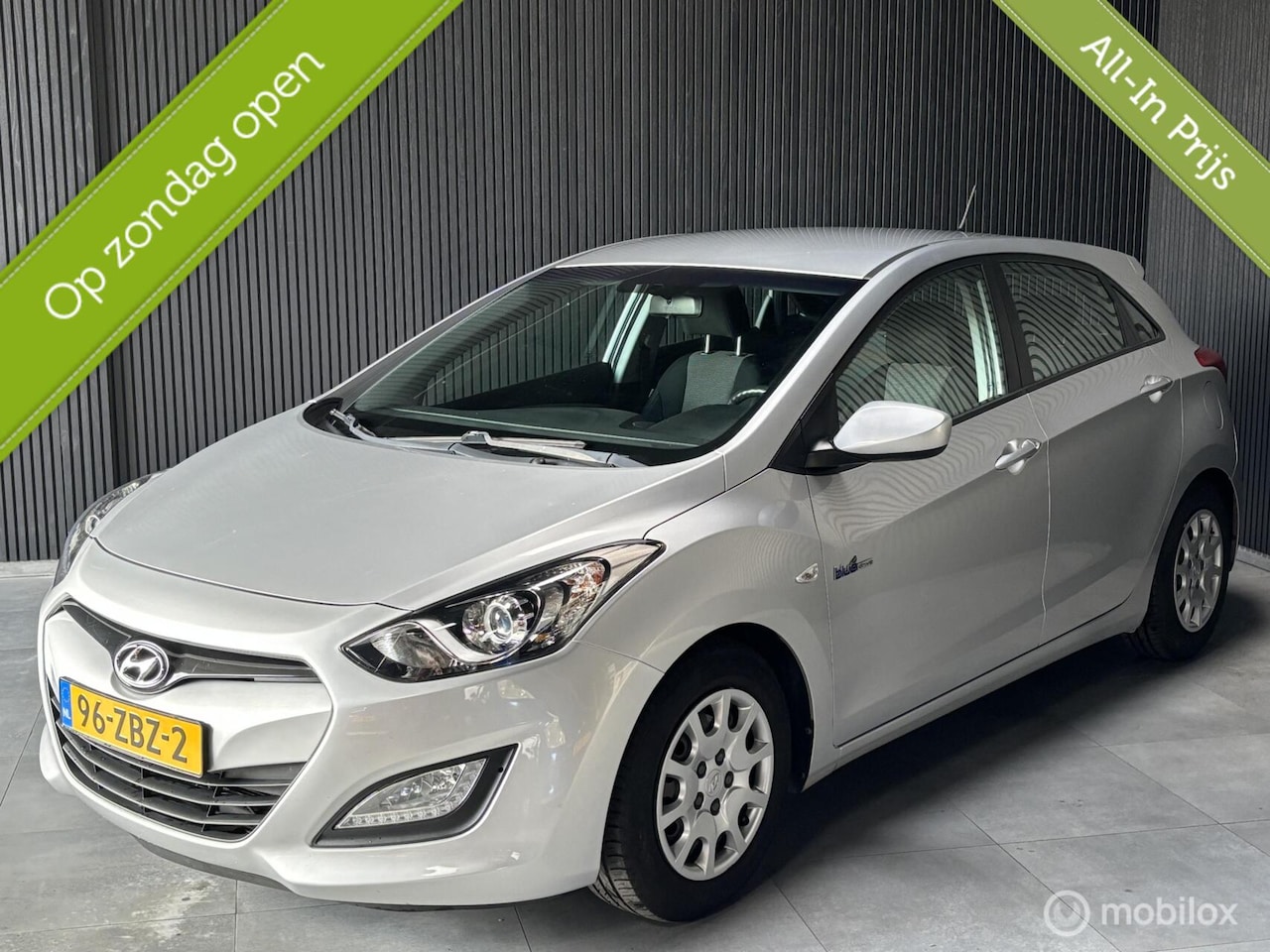 Hyundai i30 - 1.6 GDI AIRCO|CRUISE CNTRL|TREKHAAK|DEALER ONDER - AutoWereld.nl
