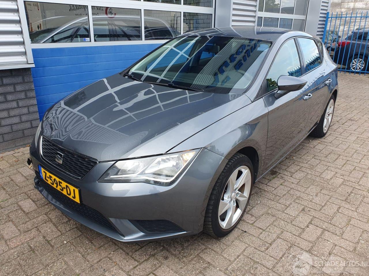 SEAT Leon - 1.2 TSI Reference 1.2 TSI Reference - AutoWereld.nl