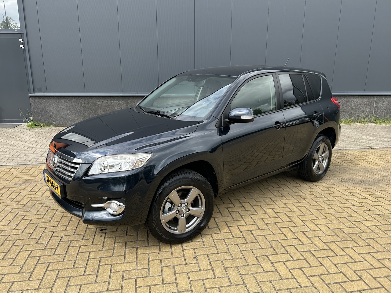 Toyota RAV4 - 2.0 VVTi Dynamic Nederlandse Auto - AutoWereld.nl