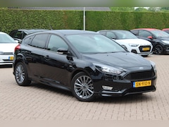 Ford Focus - 1.0 ST-Line / Camera / Navigatie / Parkeerhulp achter / Cruise Control / Stoelverwarming