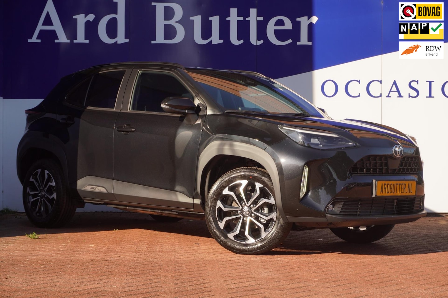 Toyota Yaris Cross - 1.5 Hybrid 130 Dynamic / NIEUW / Comfort Pack / 10,5 Inch Display / = 4 KM !! - AutoWereld.nl