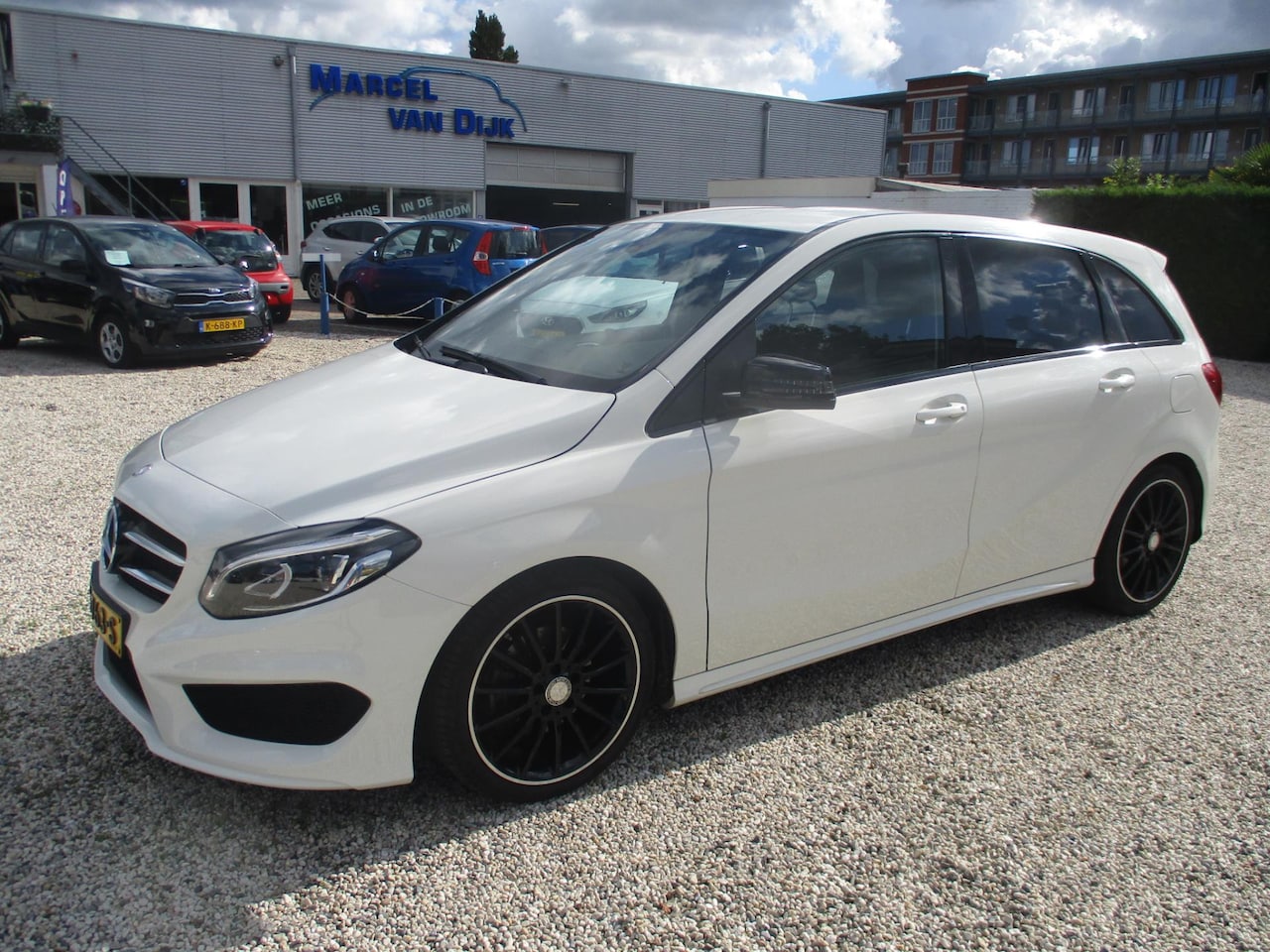 Mercedes-Benz B-klasse - 160 AMG Night Edition 160 AMG Night Edition - AutoWereld.nl