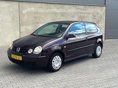 Volkswagen Polo - 1.4-16V Athene CRUISE CONTROL+CLIMATE AIRCO+RADIO CD+ELEKTRISCHE PAKKET+2 SLEUTELS EN BOEK