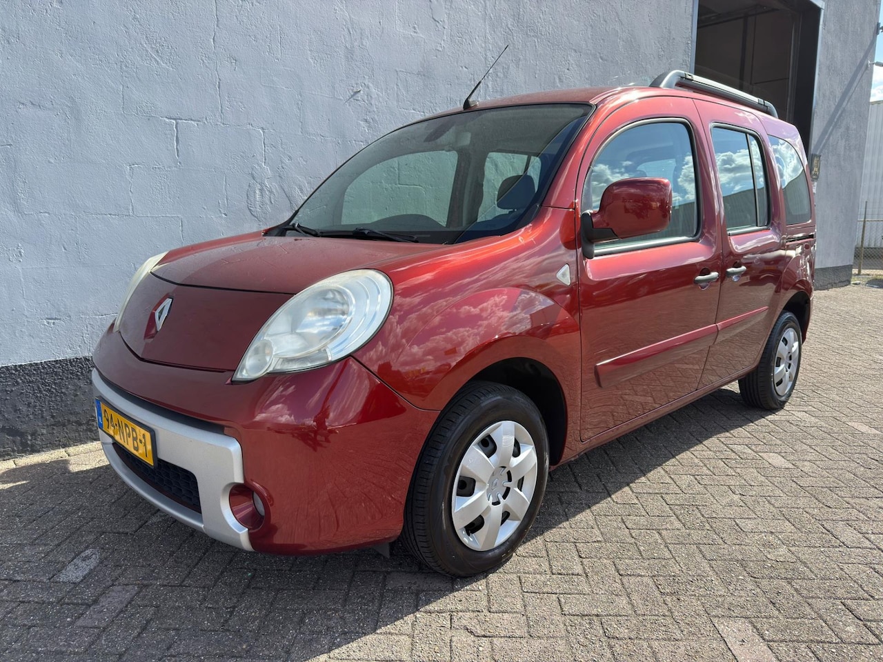 Renault Kangoo Family - 1.6-16V Privilège - Trekhaak - AutoWereld.nl