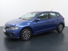 Volkswagen Polo - 1.0 TSI Life | 95 PK | Automaat | Navigatiesysteem | Parkeersensoren |